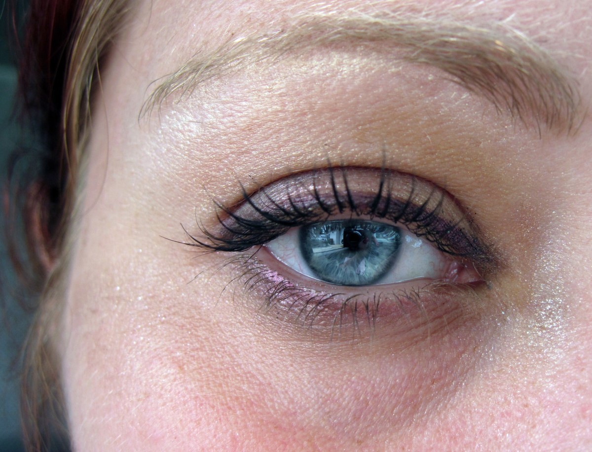 رفع تیرگی زیر چشم: با سیاهی زیر چشم خود خداحافظی کنید!